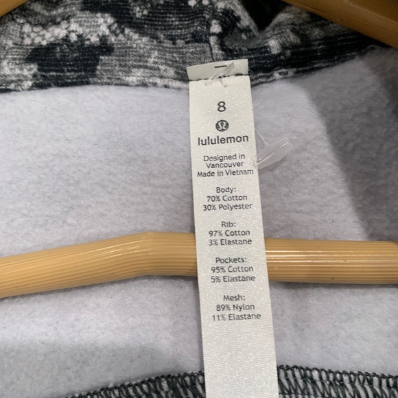 Lululemon Masked Lace Black Scuba Hoodie *Light Cotton Fleec - Picture 6 of 7